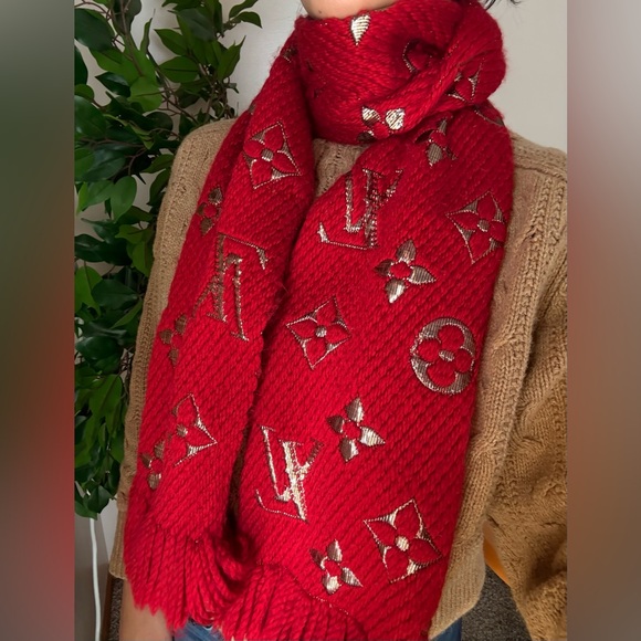 Louis Vuitton Red Scarf with Silver Accents - Picture 3 of 3